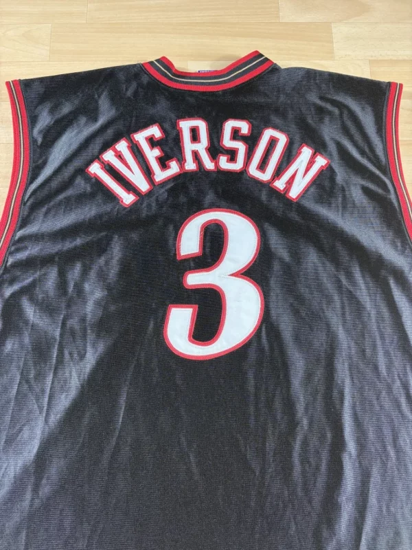 Allen Iverson #3 - Philadelphie 76ers | 2001-2002 | Extérieur (XL) – Image 8