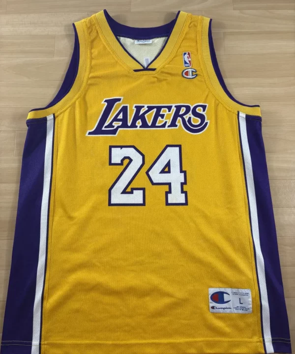 Kobe Bryant #24 - Los Angeles Lakers | 2006-2010 | Domicile (L)