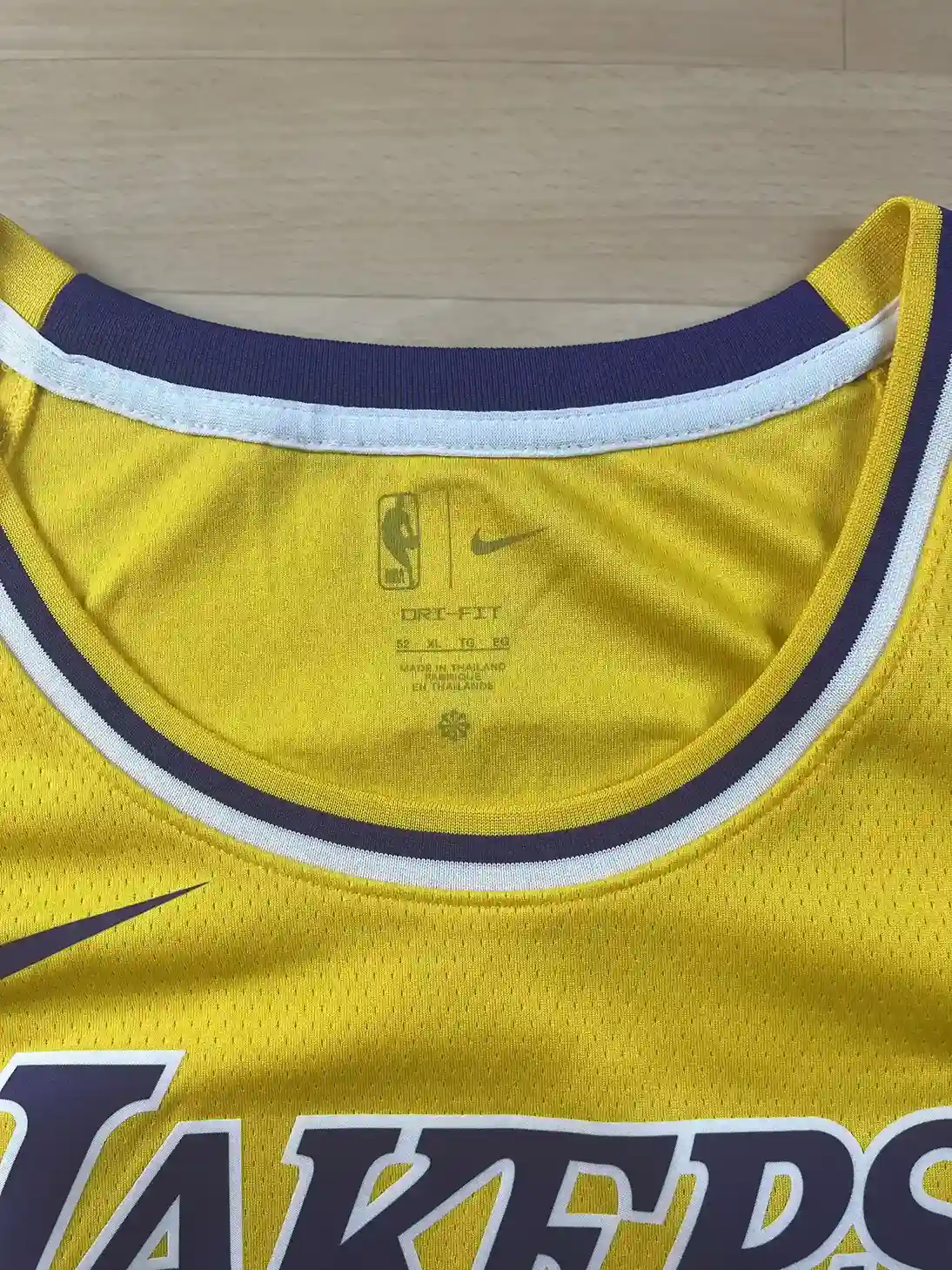 Étiquette col Maillot NBA LeBron James Los Angeles Lakers 2021-2022