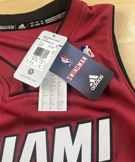 Étiquette neuve swingman NBA LeBron James Miami Heat 2012-2013
