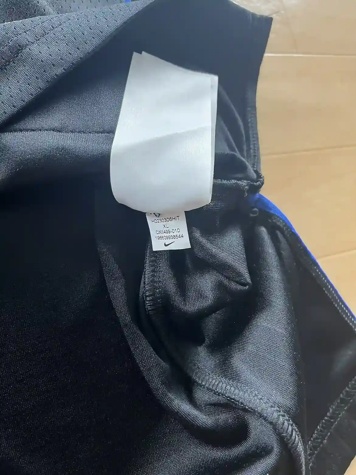 Étiquettes d'origine et instruction de lavage Maillot NBA Luka Doncic Dallas Mavericks 2023-2024