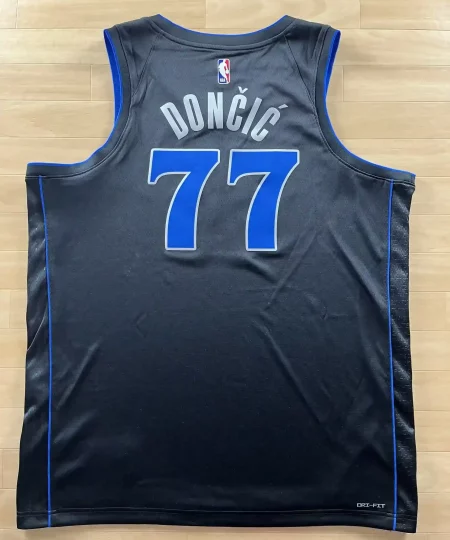 Maillot NBA Luka Doncic Dallas Mavericks 2023-2024 dos nom et numéro