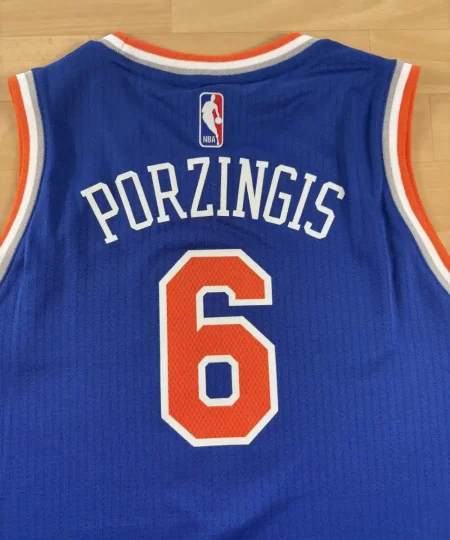 Zoom arrière Maillot NBA Kristaps Porzingis New York Knicks 2015-2017