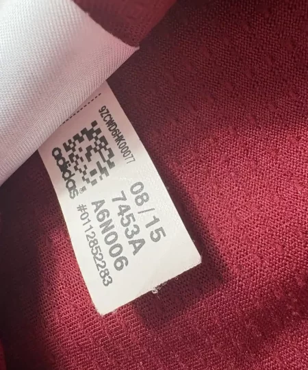 Étiquettes d'origine et instruction de lavage Maillot NBA LeBron James Cleveland Cavaliers 2014-2017