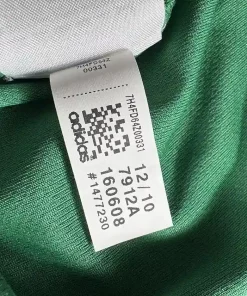 Étiquettes d'origine et instruction de lavage Maillot NBA Kevin Garnett Boston Celtics 2010-2013