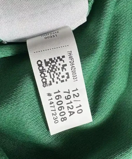 Étiquettes d'origine et instruction de lavage Maillot NBA Kevin Garnett Boston Celtics 2010-2013