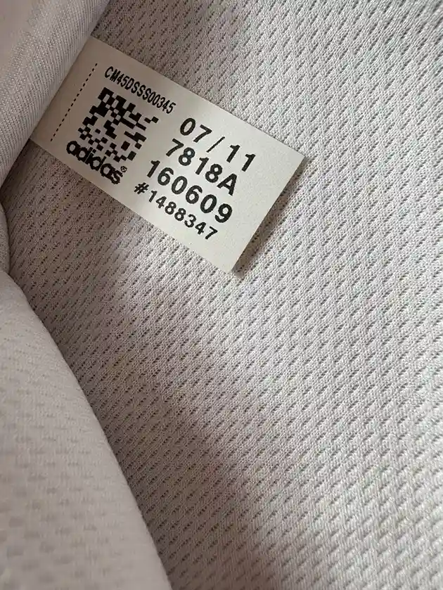 Étiquettes d'origine et instruction de lavage Maillot NBA Kevin Garnett Boston Celtics 2010-2013