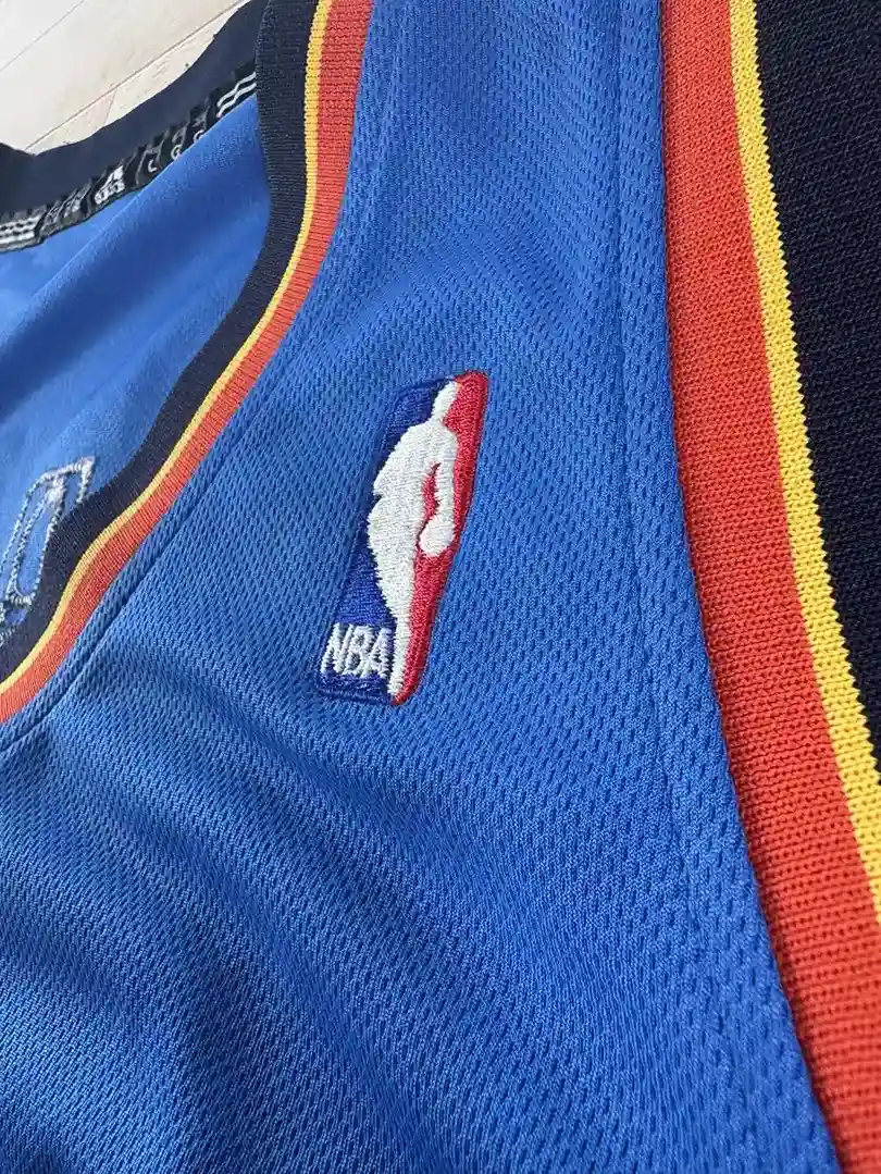 Logos brodés et détails marque Maillot NBA Kevin Durant Oklahoma City Thunder 2010-2014