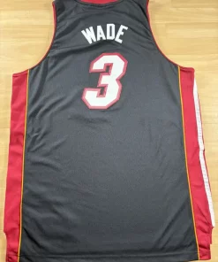 Maillot NBA LeBron James Cleveland Cavaliers 2007-2010 dos nom et numéro