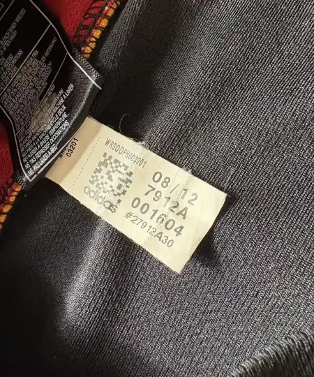 Étiquettes d'origine et instruction de lavage Maillot NBA LeBron James Miami Heat 2010-2014