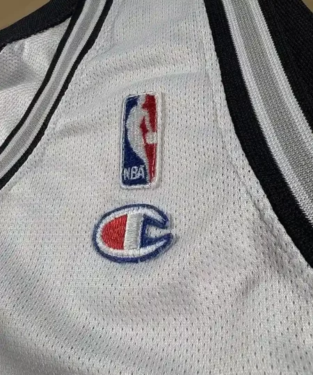 Logos brodés et détails marque Maillot NBA Tony Parker San Antonio Spurs 2003-2007