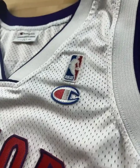 Logos brodés et détails marque Maillot NBA Vince Carter Toronto Raptors 1999-2006