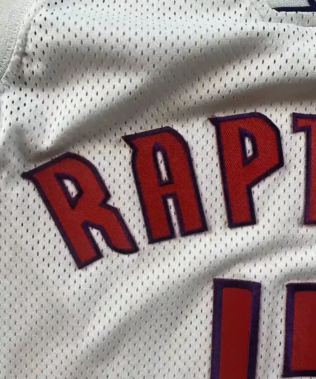 Détail état et défaut occasion Maillot NBA Vince Carter Toronto Raptors 1999-2006