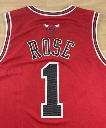 Zoom dos maillot Derrick Rose