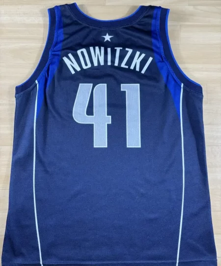 Maillot NBA Dirk Nowitzki Dallas Mavericks 2007-2010 dos nom et numéro