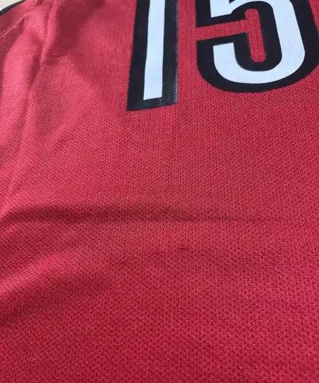 Détail état et défaut occasion Maillot NBA Vince Carter Toronto Raptors 2004-2005