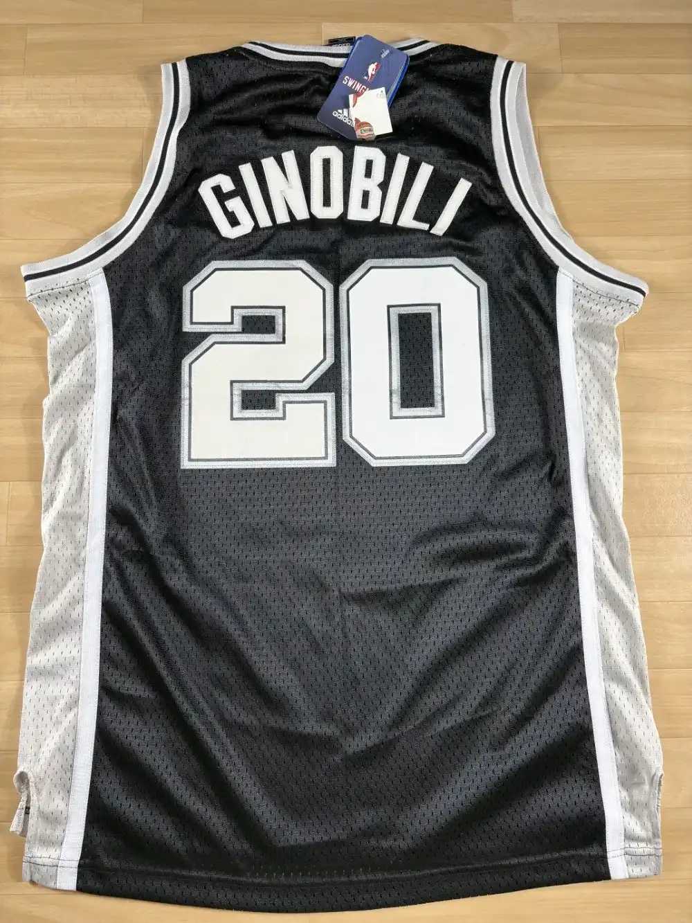 Maillot NBA Manu Ginobili San Antonio Spurs 2006-2010 dos nom et numéro