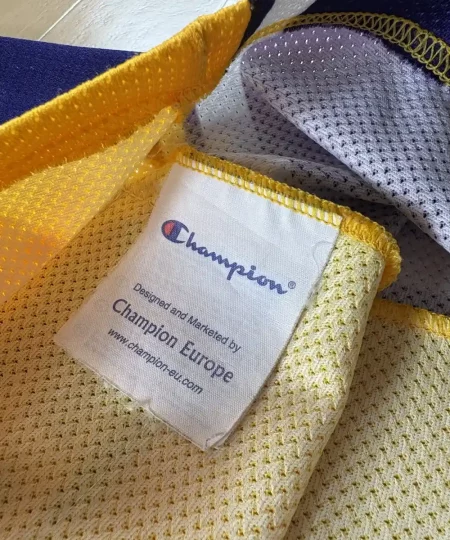 Étiquettes d'origine et instruction de lavage Maillot NBA Kobe Bryant Los Angeles Lakers 2003-2006