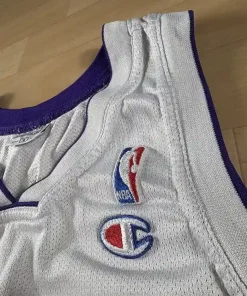 Logos brodés et détails marque Maillot NBA Kobe Bryant Los Angeles Lakers 2003-2006