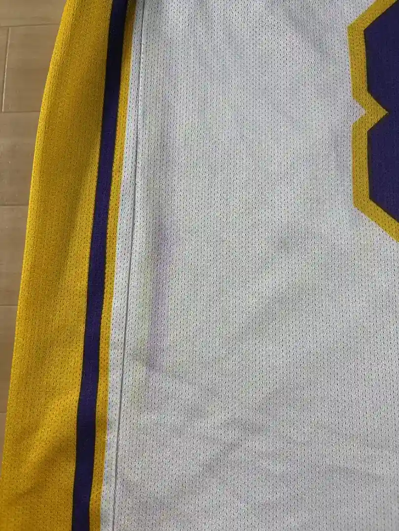 Détail état et défaut occasion Maillot NBA Kobe Bryant Los Angeles Lakers 2003-2006