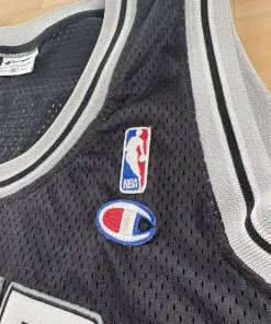 Logos brodés et détails marque Maillot NBA Tony Parker San Antonio Spurs 2007-2010