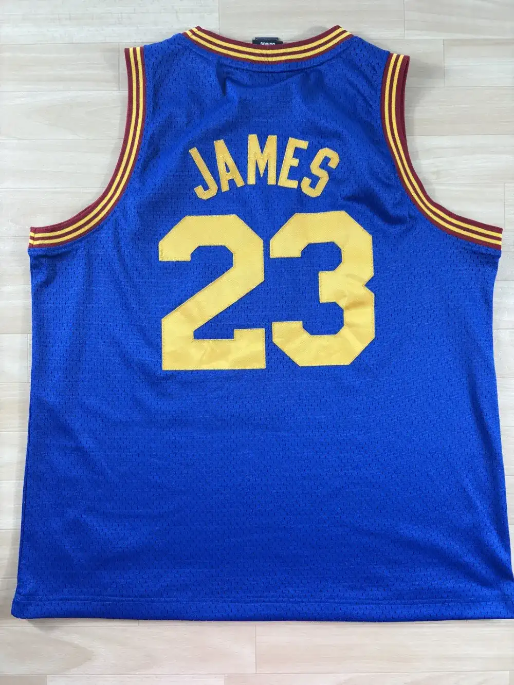 Maillot NBA LeBron James Cleveland Cavaliers 2008-2009 dos nom et numéro
