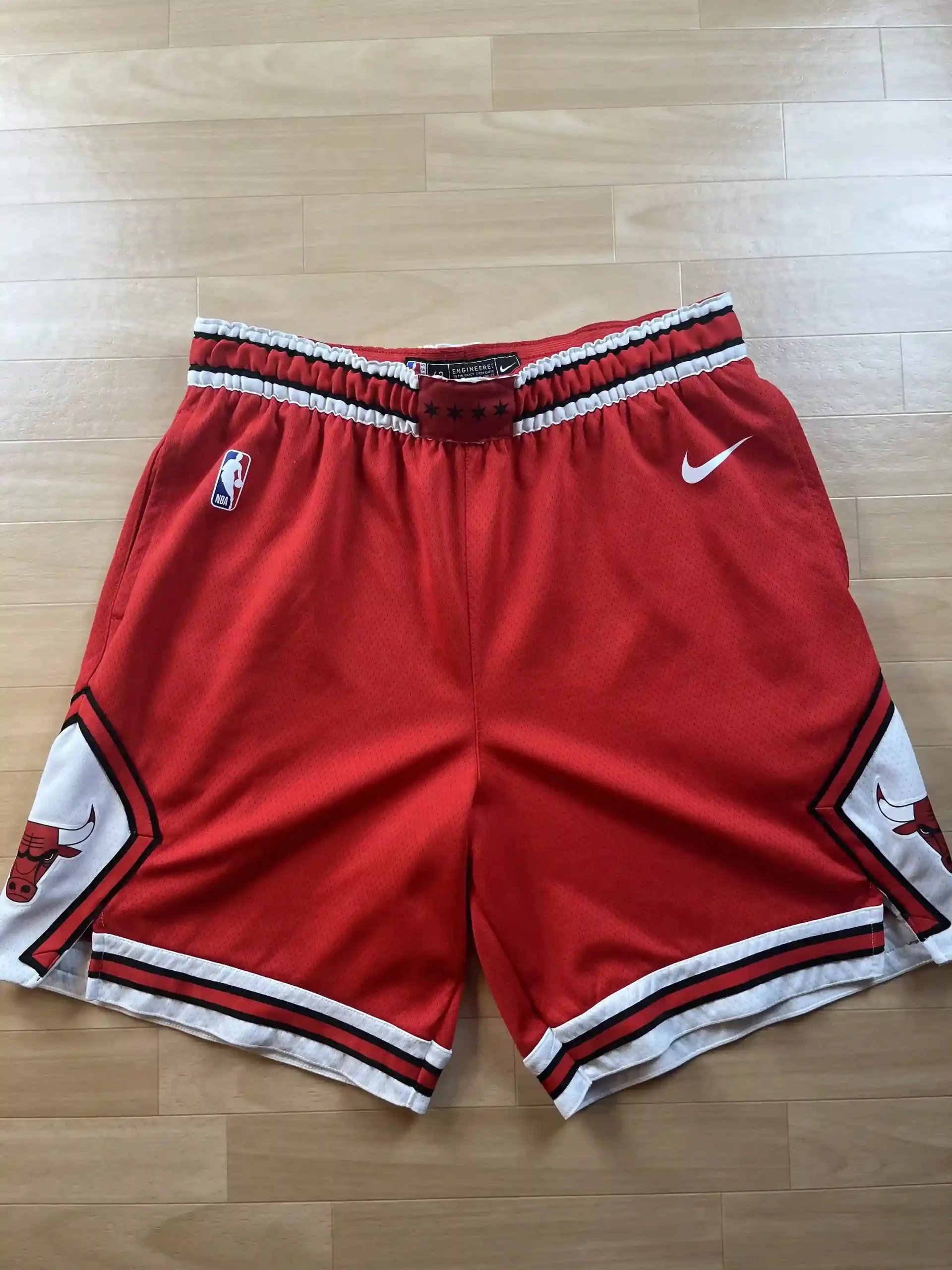 Short NBA Chicago Bulls 2017-2025 authentique face avant