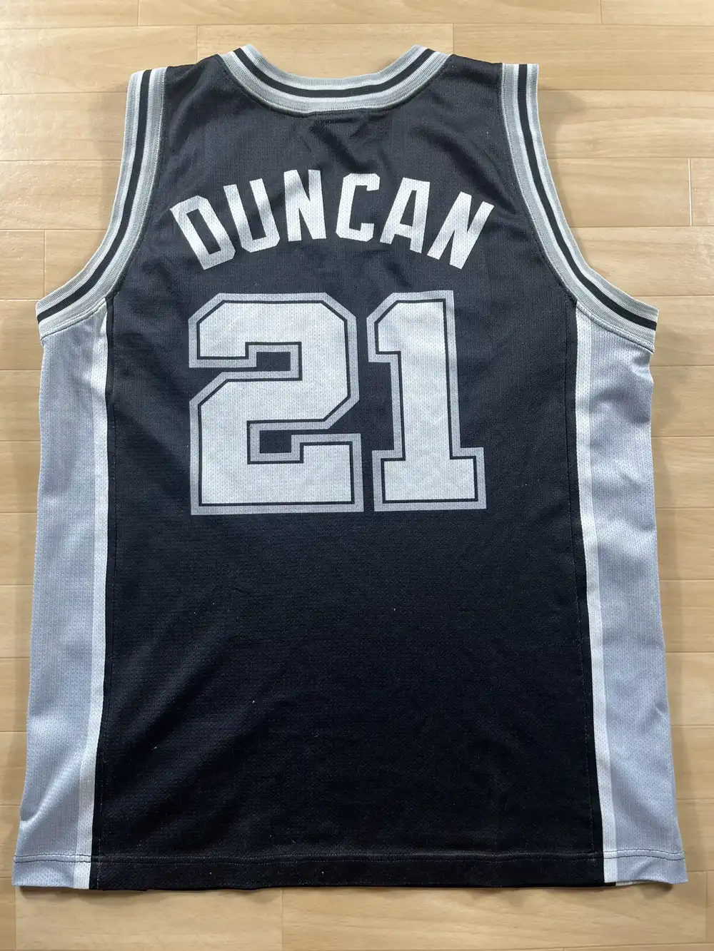Maillot NBA Tim Duncan San Antonio Spurs 2003-2007 dos nom et numéro