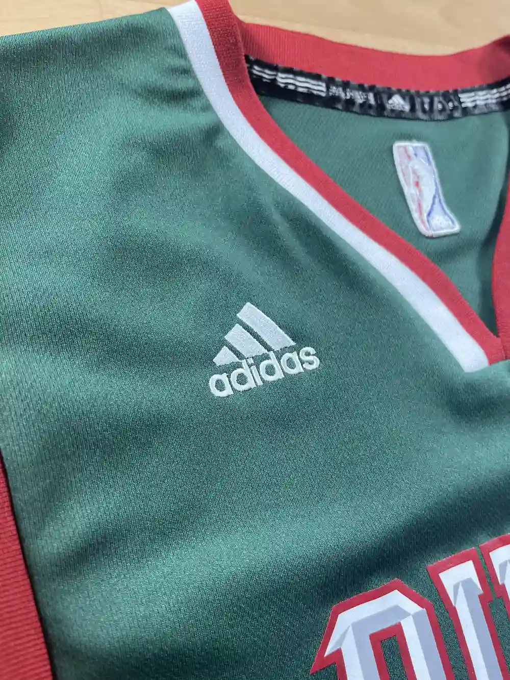 Logos Adidas marque Maillot NBA Giannis Antetokoumpo Milwaukee Bucks 2013-2015