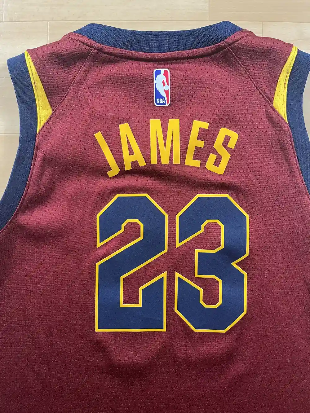 Zoom arrière Maillot NBA LeBron James Cleveland Cavaliers 2017-2018