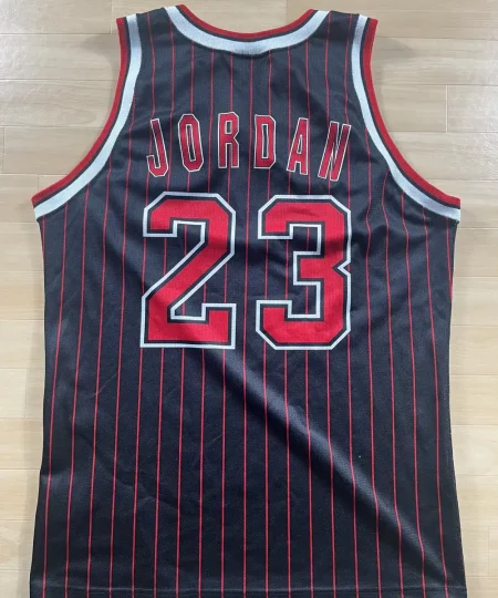 Maillot NBA Michael Jordan Chicago Bulls 1996-1998 dos nom et numéro