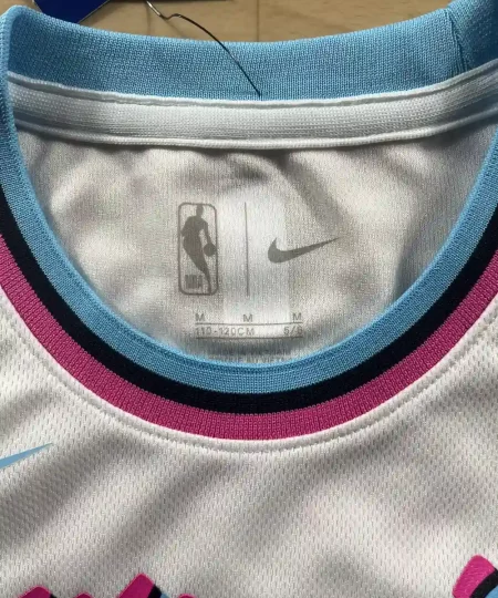 Étiquette col Maillot NBA Jimmy Butler Miami Heat 2024-2025